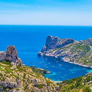 Appartement Gmimosa Séjournez Dans Un Esprit Boutique, Marseille
