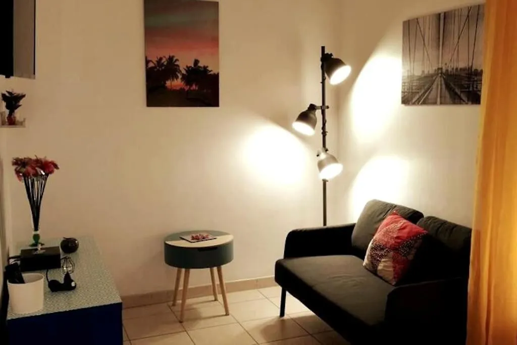 Apartment Joli Studio Terrasse Dans Quartier Saint Victor Marseille