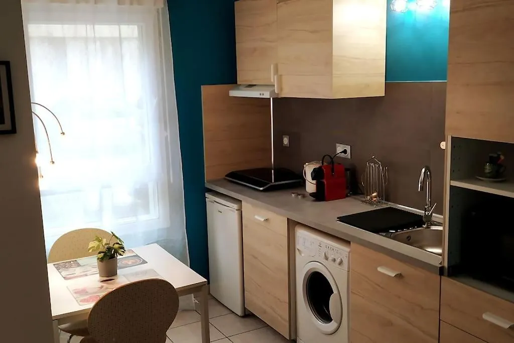 Apartment Joli Studio Terrasse Dans Quartier Saint Victor Marseille